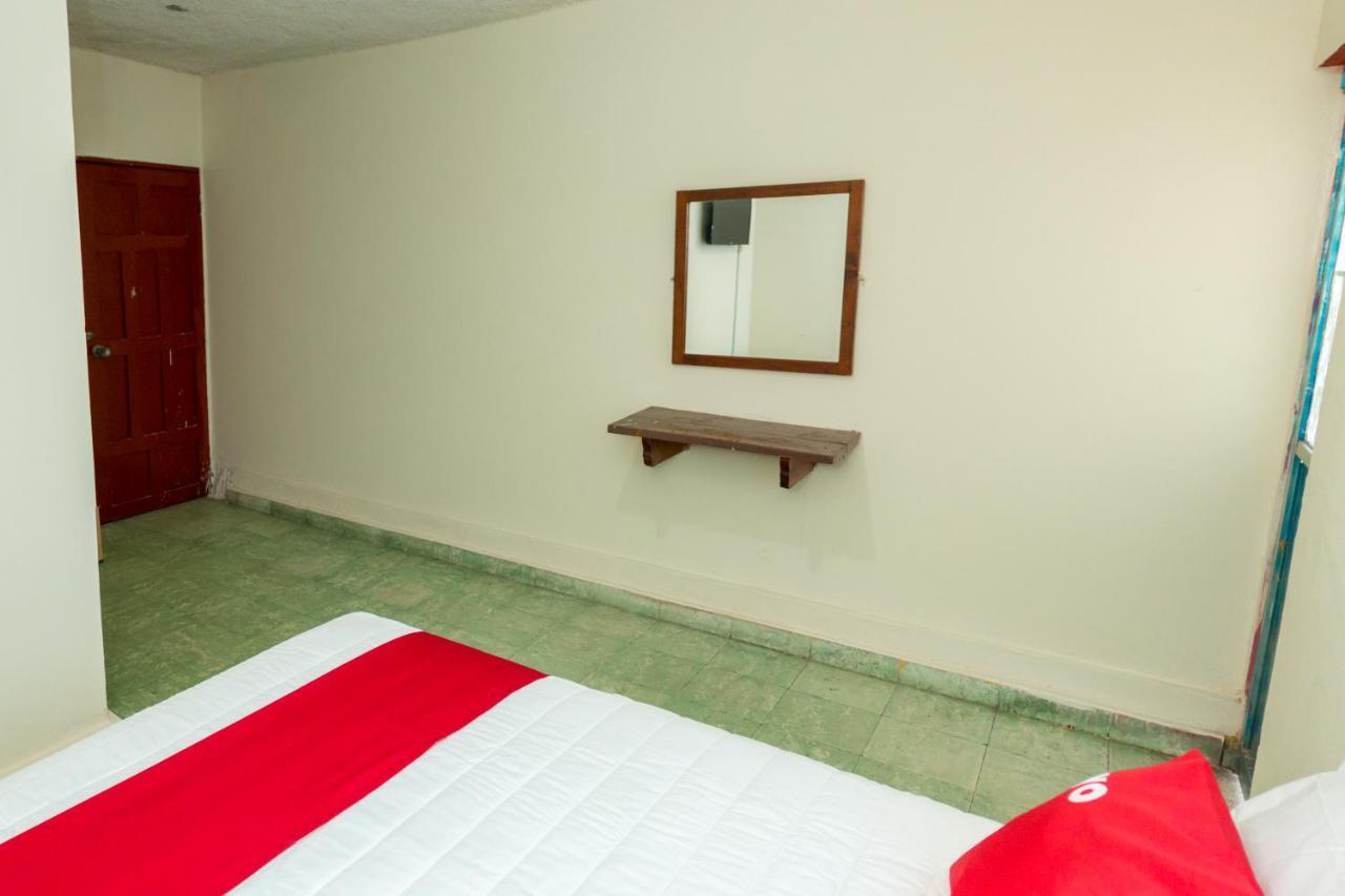 Oyo Hotel Rubi 지와타네호 외부 사진